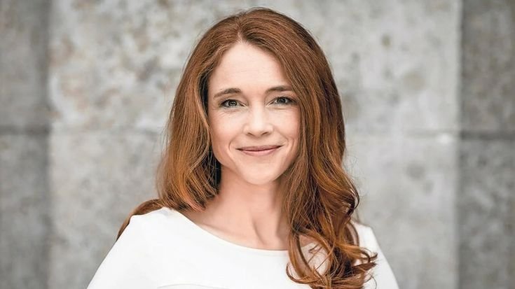 Mirjam Meinhardt Körpergröße: Faktencheck 2026 – Wie groß ist die ZDF-Moderatorin wirklich? mirjam meinhardt körpergröße