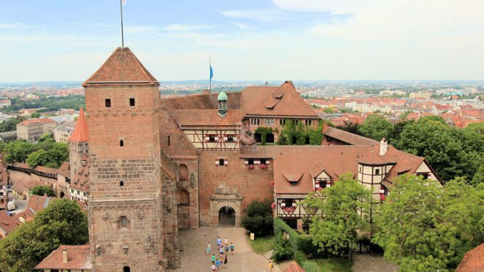 Nürnberg Reiseführer: Mittelalterliche Geschichte & Moderne Attraktionen Nürnberg Reiseführer